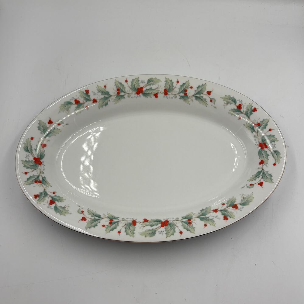 China Pearl Noel Christmas Fine Holly & Berries 14” Platter Oval Serving Dish